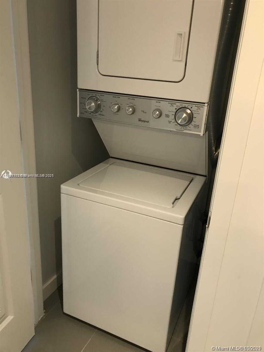 Imagen de Pequeño Objeto