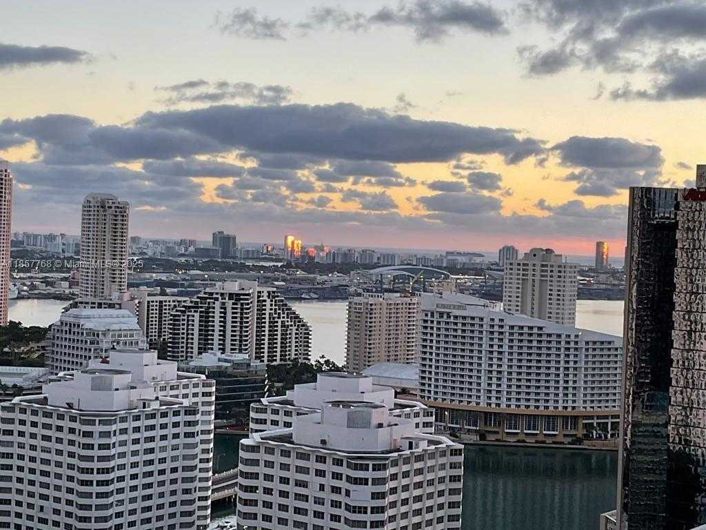 Small Image of 1060 BRICKELL AVE #3117, Miami Number 56