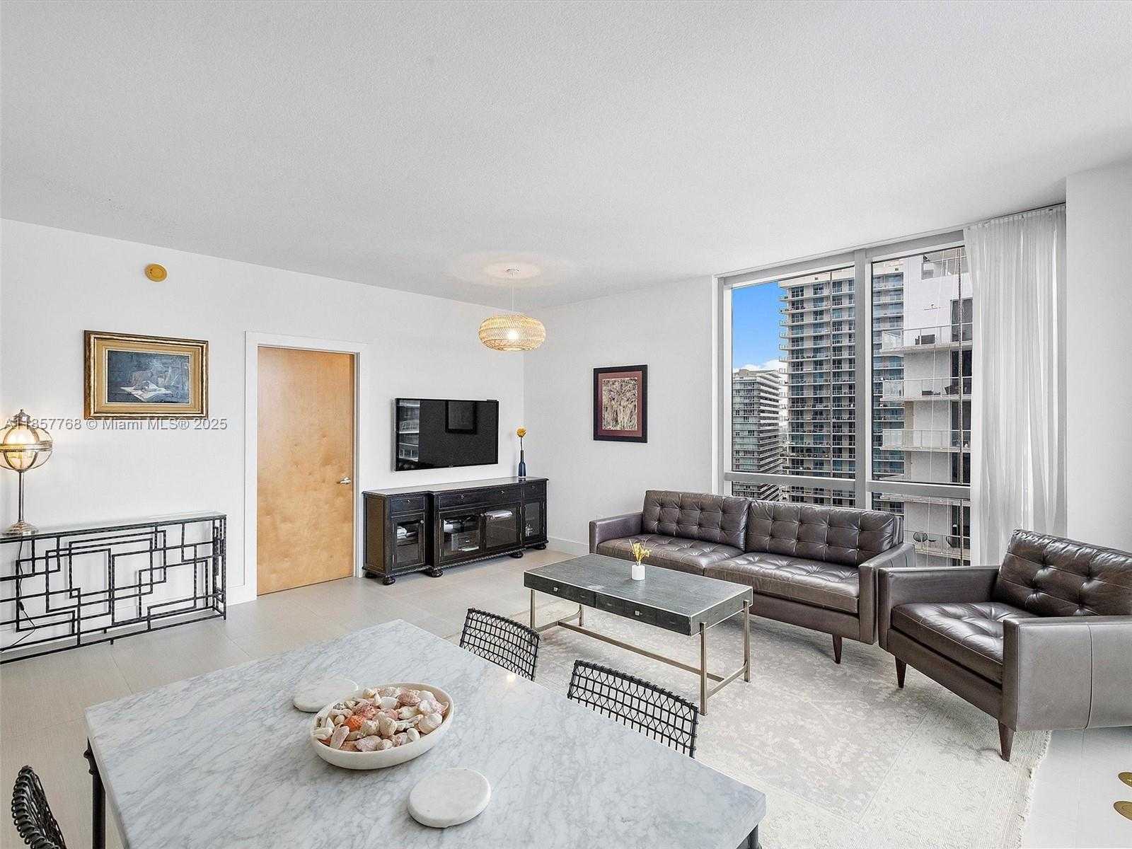 Small Image of 1060 BRICKELL AVE #3117, Miami Number 8