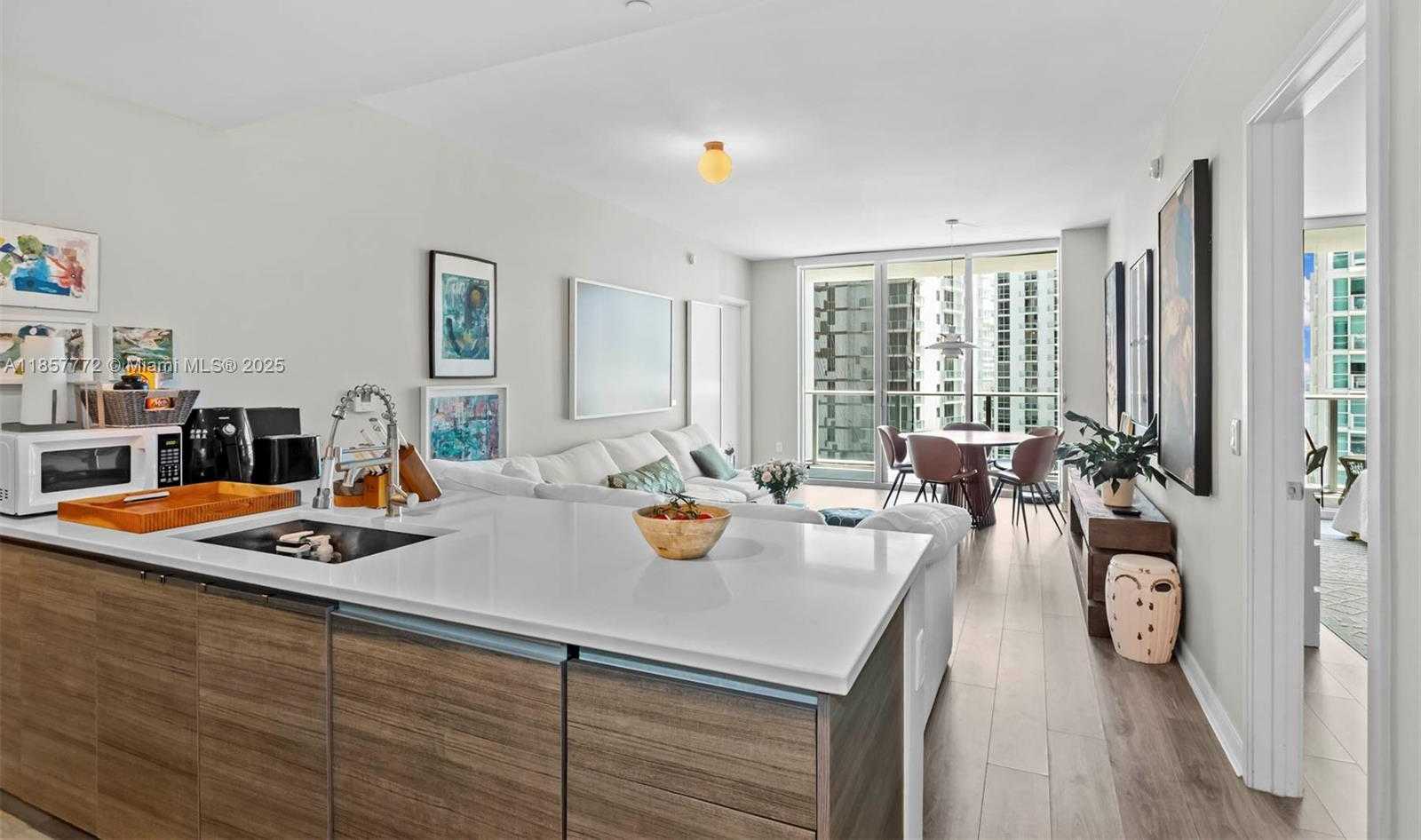 Small Image of 1100 SOUTH MIAMI AVE #2611, Miami Number 9