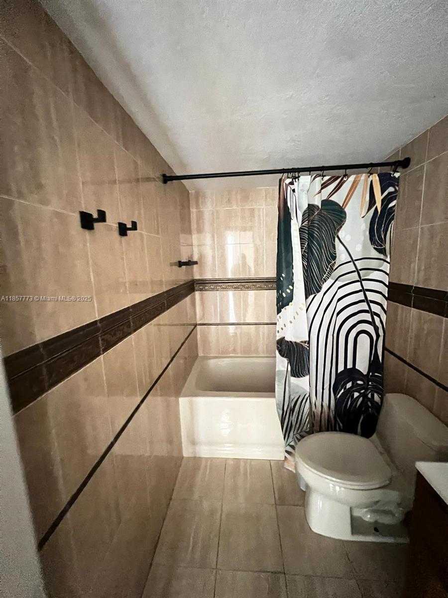 Small Image of 7010 NORTH WEST 186TH ST #5-117, Hialeah Number 6