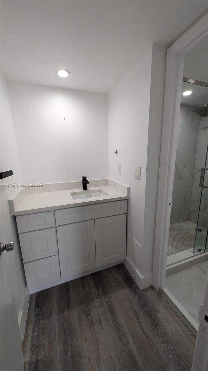 Small Image of 10700 SOUTH WEST 108TH AVE #C405, Miami Number 15