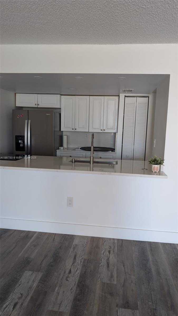 Small Image of 10700 SOUTH WEST 108TH AVE #C405, Miami Number 3