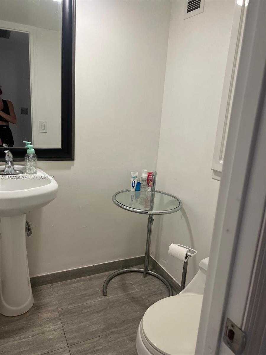 Small Image of 2750 NORTH EAST 183RD ST #801, Aventura Number 17