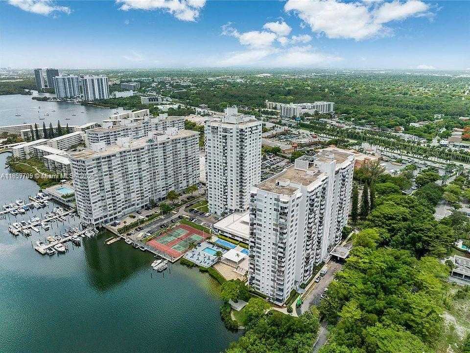 Small Image of 2750 NORTH EAST 183RD ST #801, Aventura Number 3