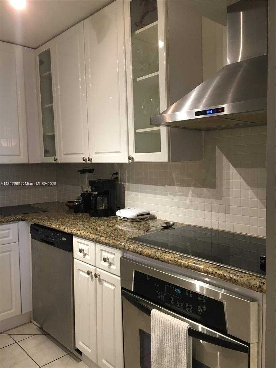 Small Image of 2750 NORTH EAST 183RD ST #801, Aventura Number 7