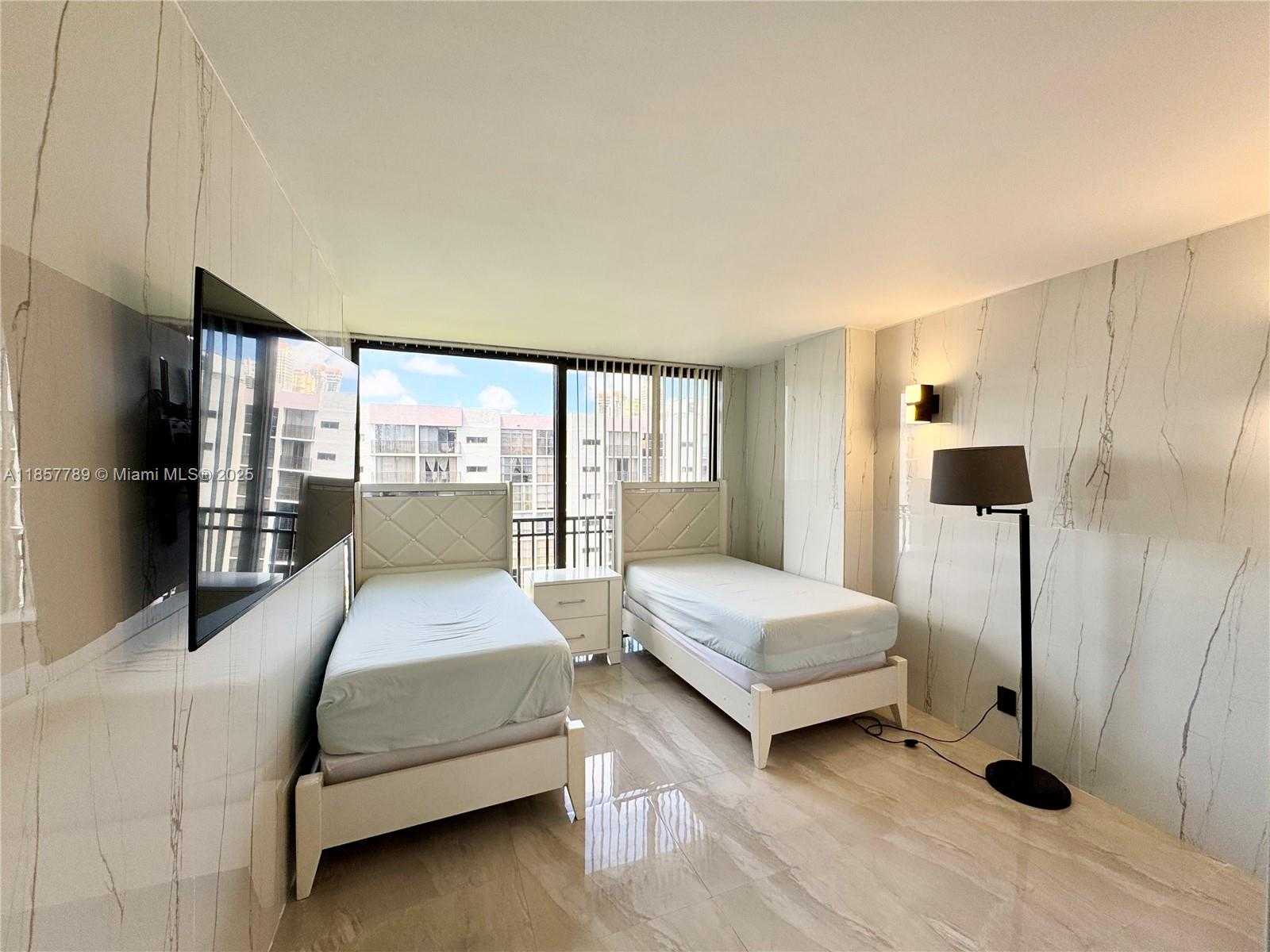 Small Image of 17011 NORTH BAY RD #902, Sunny Isles Beach Number 15