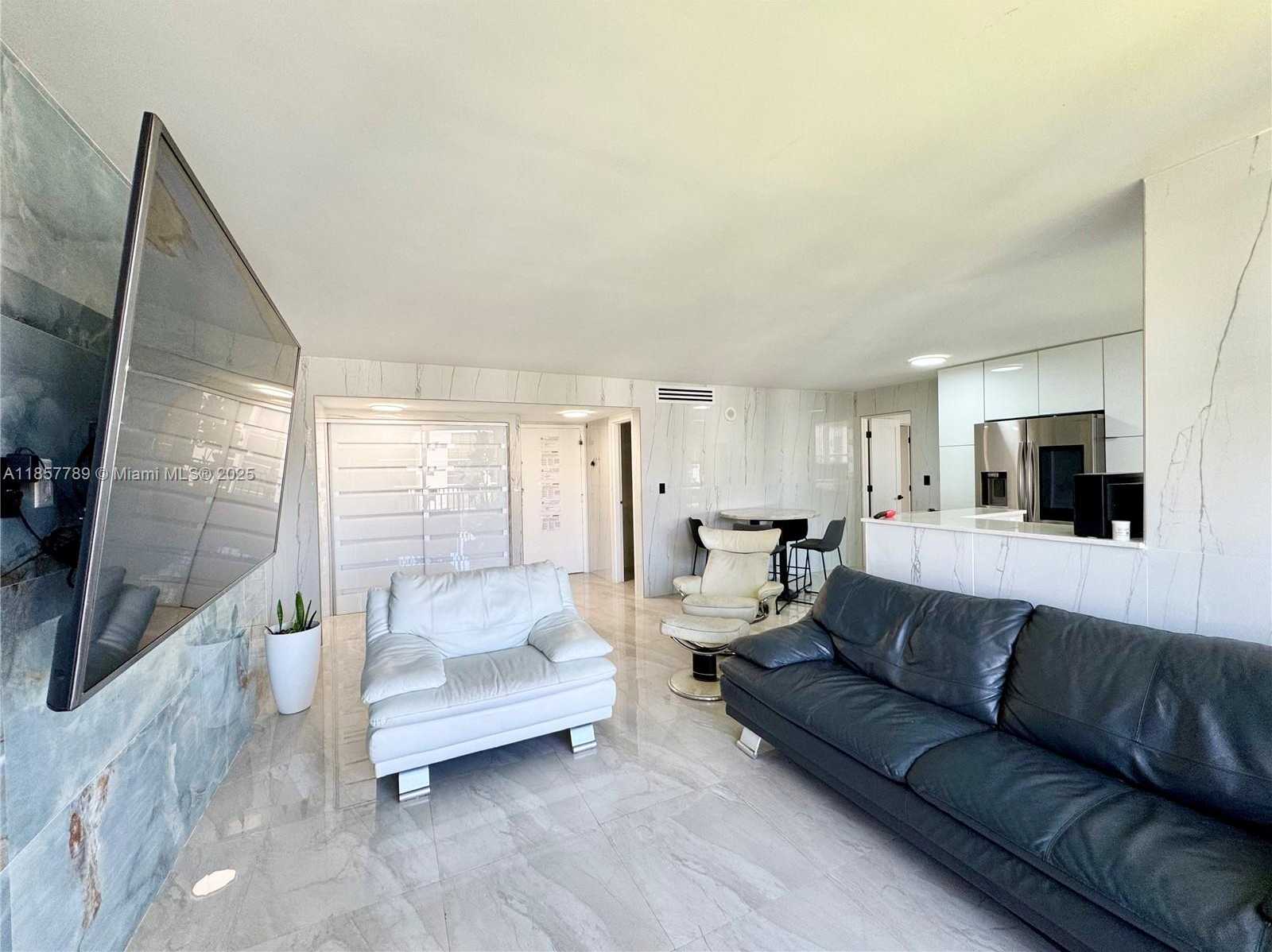 Small Image of 17011 NORTH BAY RD #902, Sunny Isles Beach Number 7