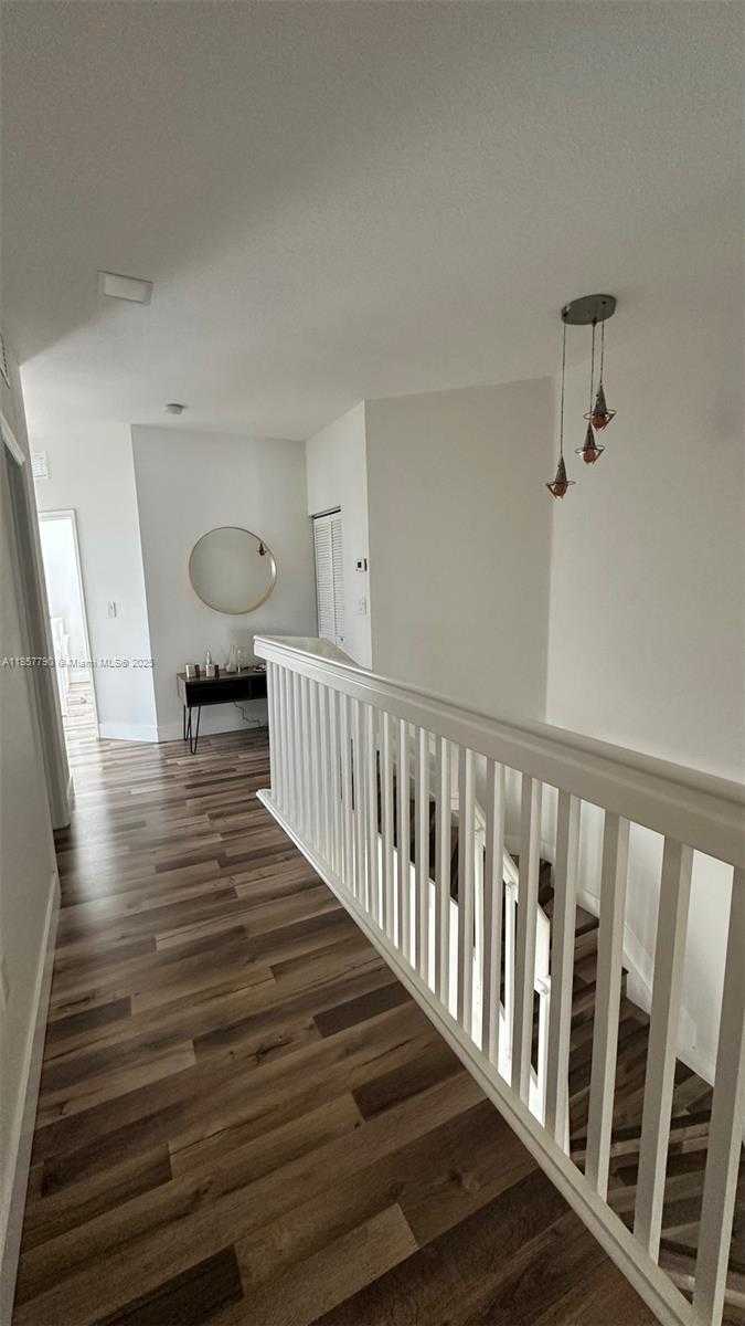 Small Image of 3173 NORTH WEST 102ND PATH #3173, Doral Number 19