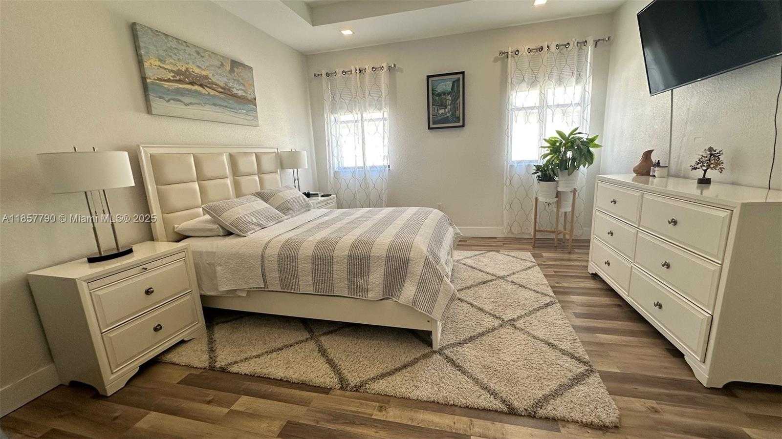 Small Image of 3173 NORTH WEST 102ND PATH #3173, Doral Number 23