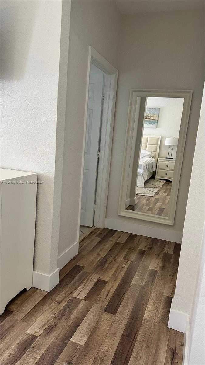 Small Image of 3173 NORTH WEST 102ND PATH #3173, Doral Number 24
