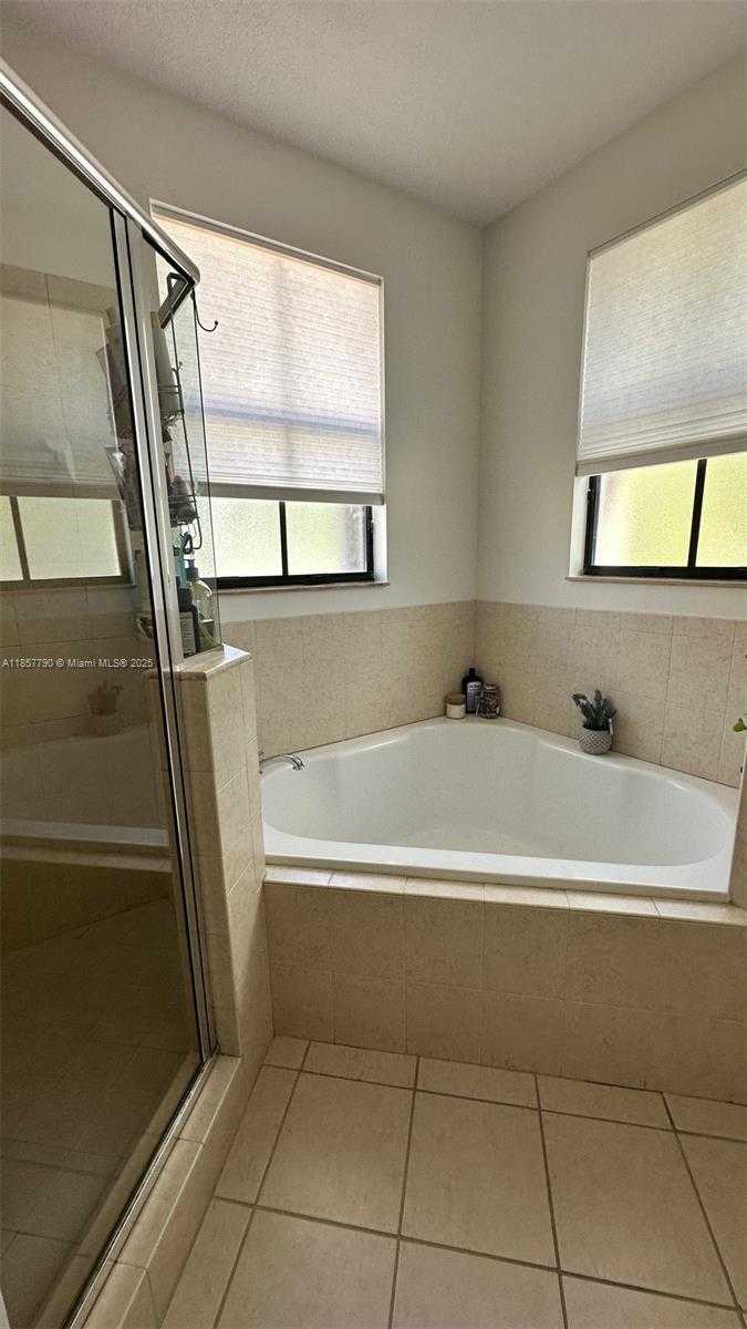 Small Image of 3173 NORTH WEST 102ND PATH #3173, Doral Number 25
