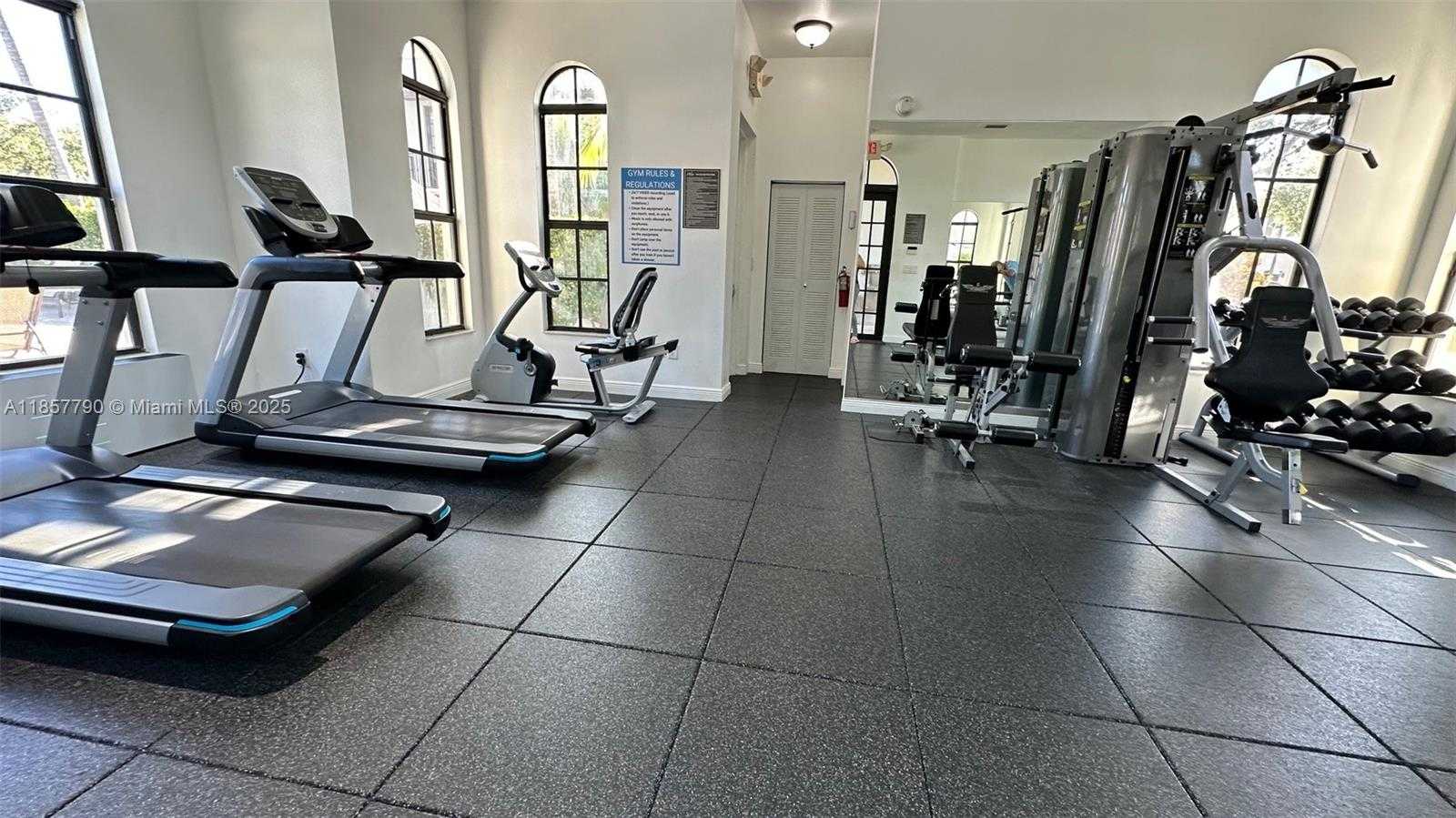 Small Image of 3173 NORTH WEST 102ND PATH #3173, Doral Number 6