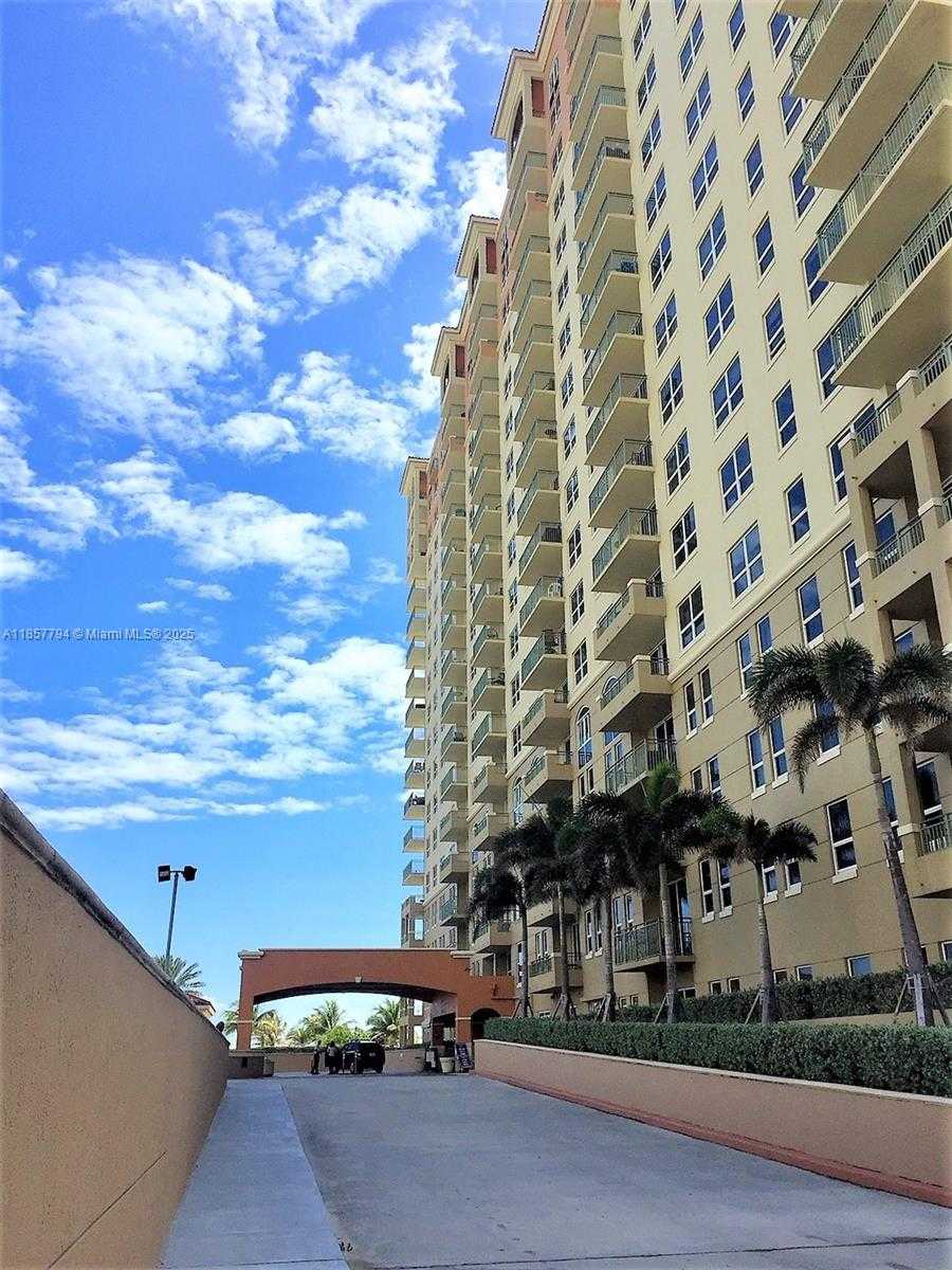 Small Image of 2080 SOUTH OCEAN DR #MPH12, Hallandale Beach Number 38
