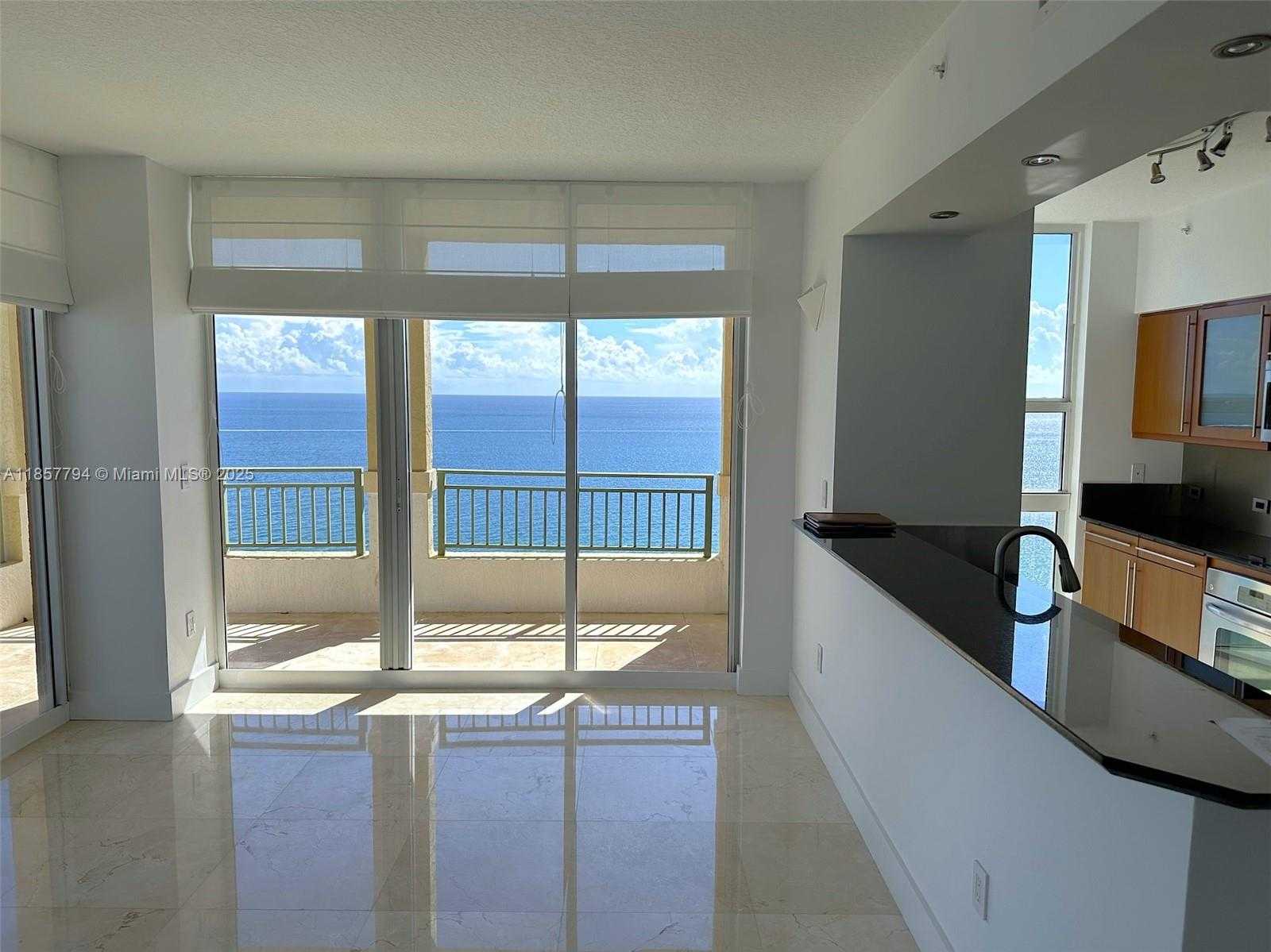 Small Image of 2080 SOUTH OCEAN DR #MPH12, Hallandale Beach Number 5