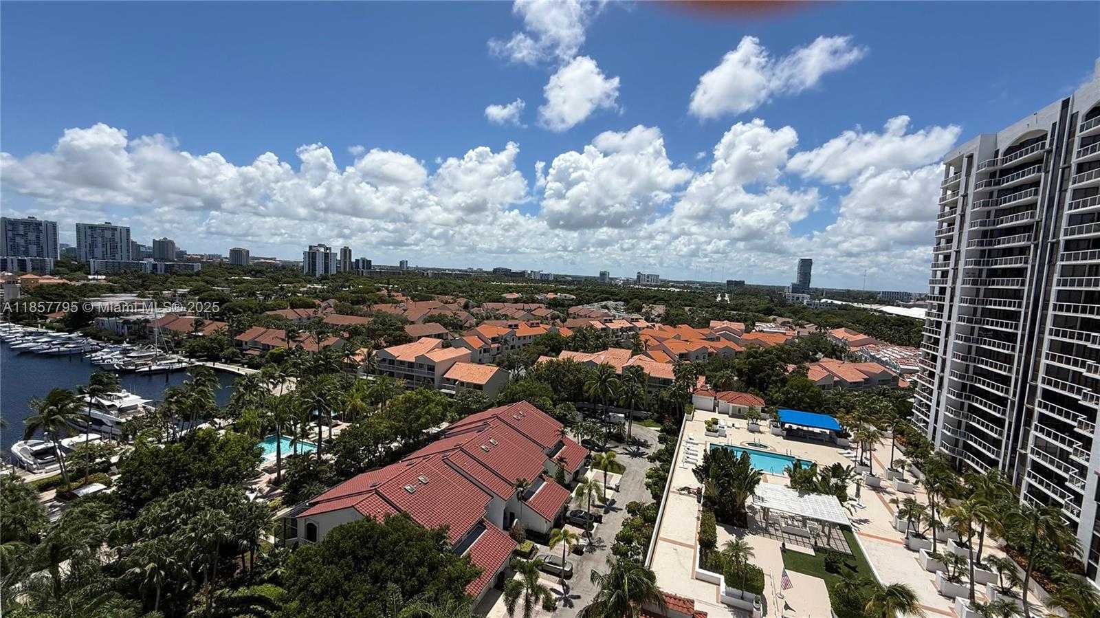 Small Image of 3610 YACHT CLUB DR #1214, Aventura Number 2