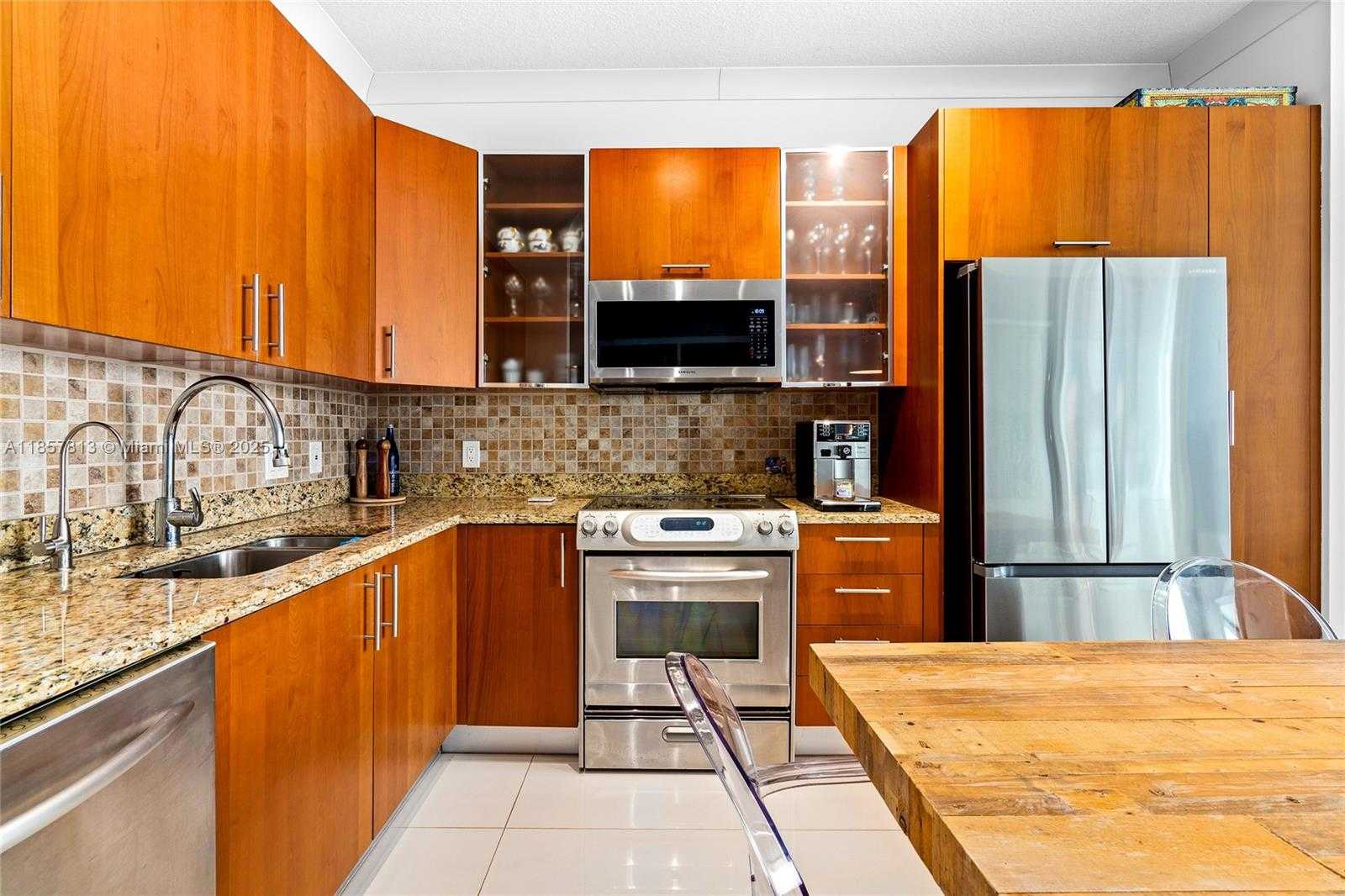 Small Image of 1945 SOUTH OCEAN DR #1711, Hallandale Beach Number 6