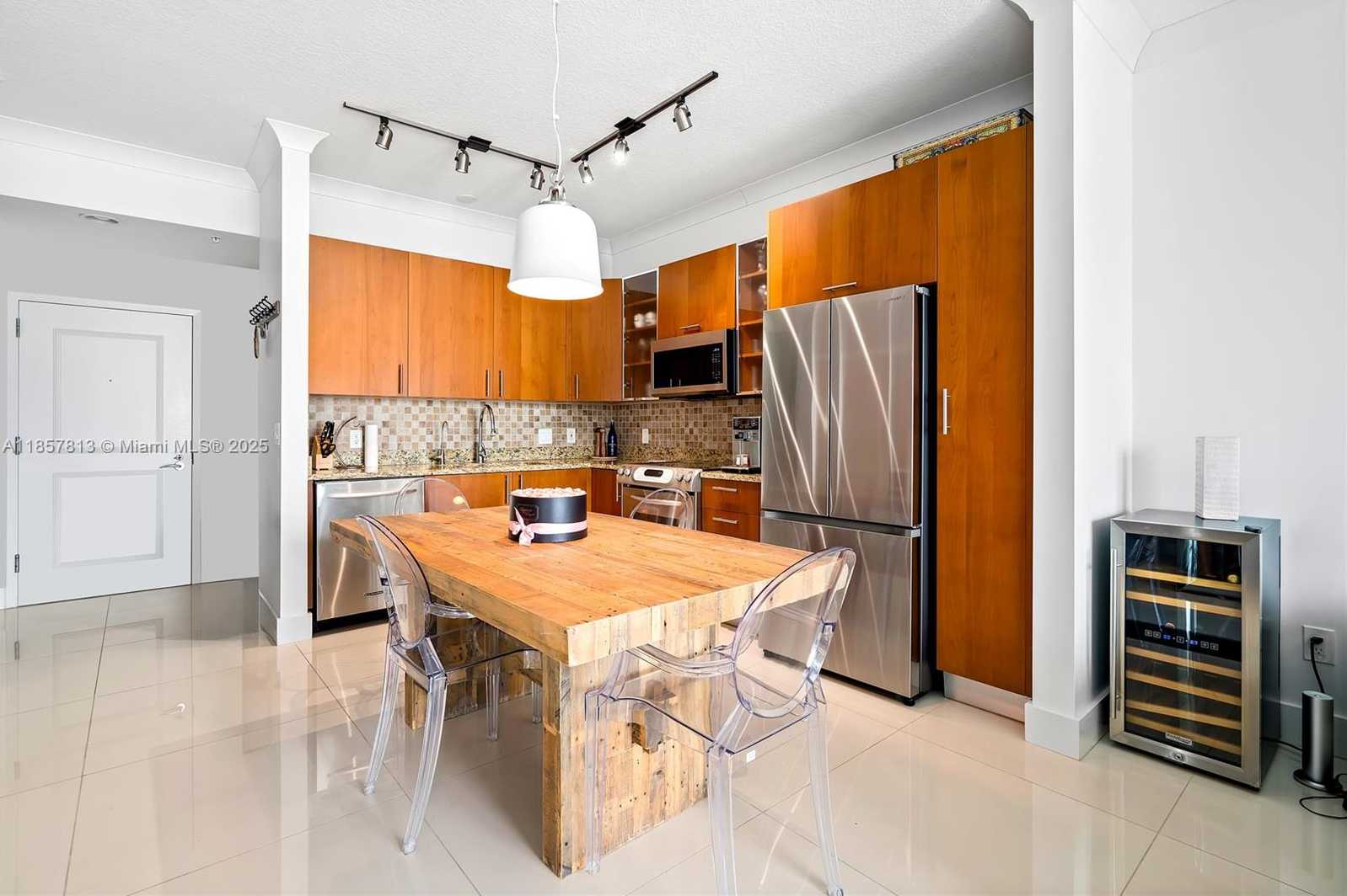 Small Image of 1945 SOUTH OCEAN DR #1711, Hallandale Beach Number 7