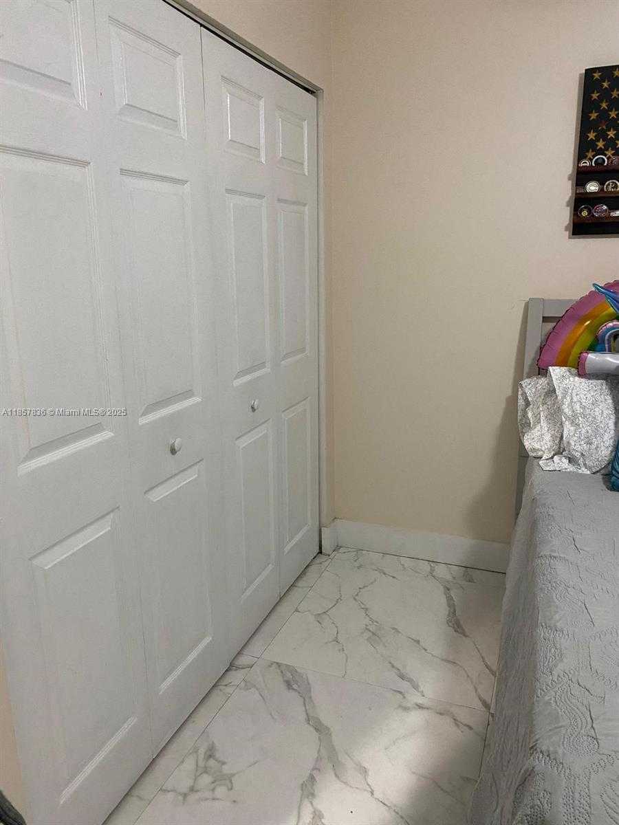 Small Image of 9051 SOUTH WEST 215TH TER, Cutler Bay Number 12