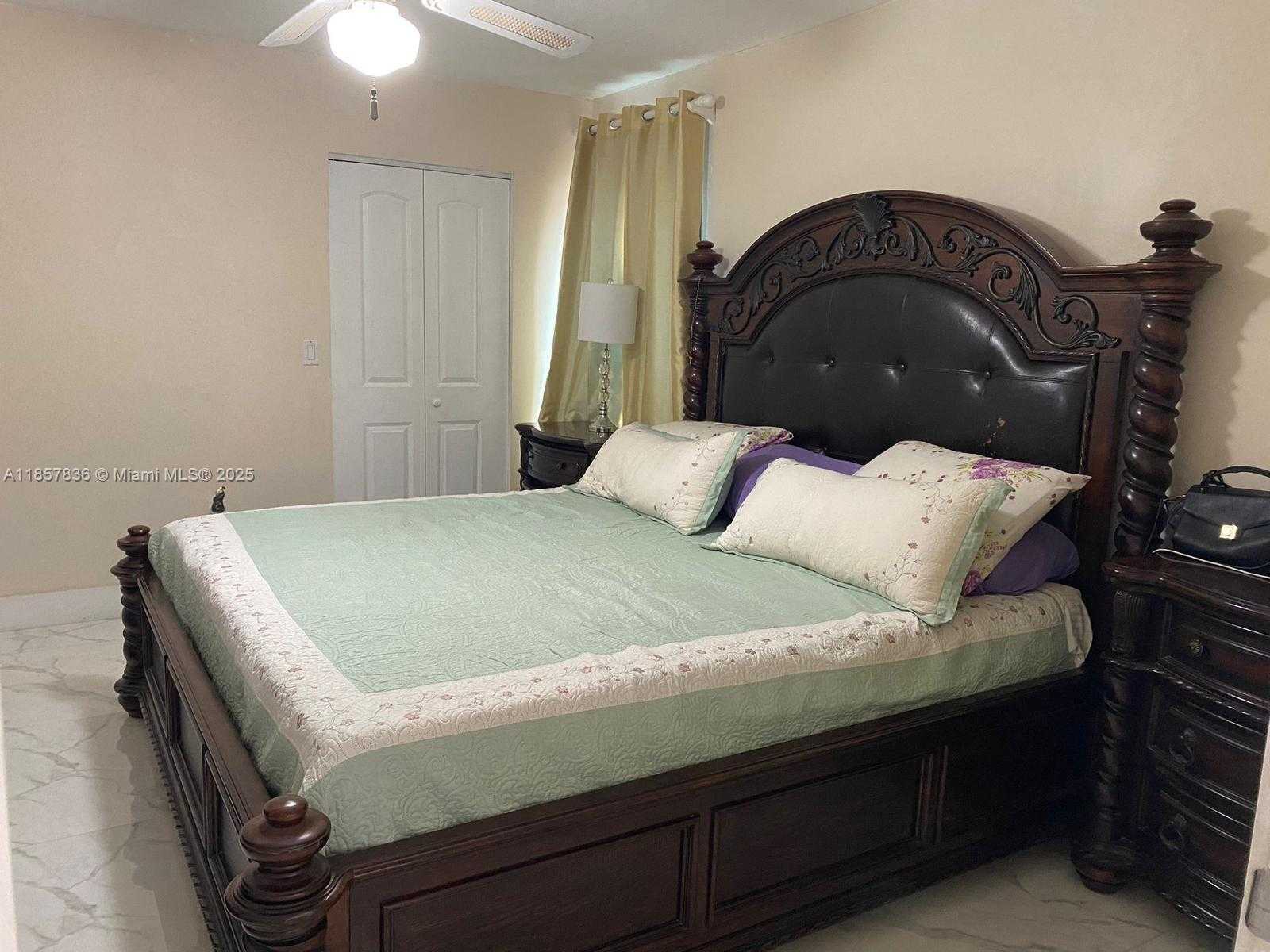 Small Image of 9051 SOUTH WEST 215TH TER, Cutler Bay Number 22