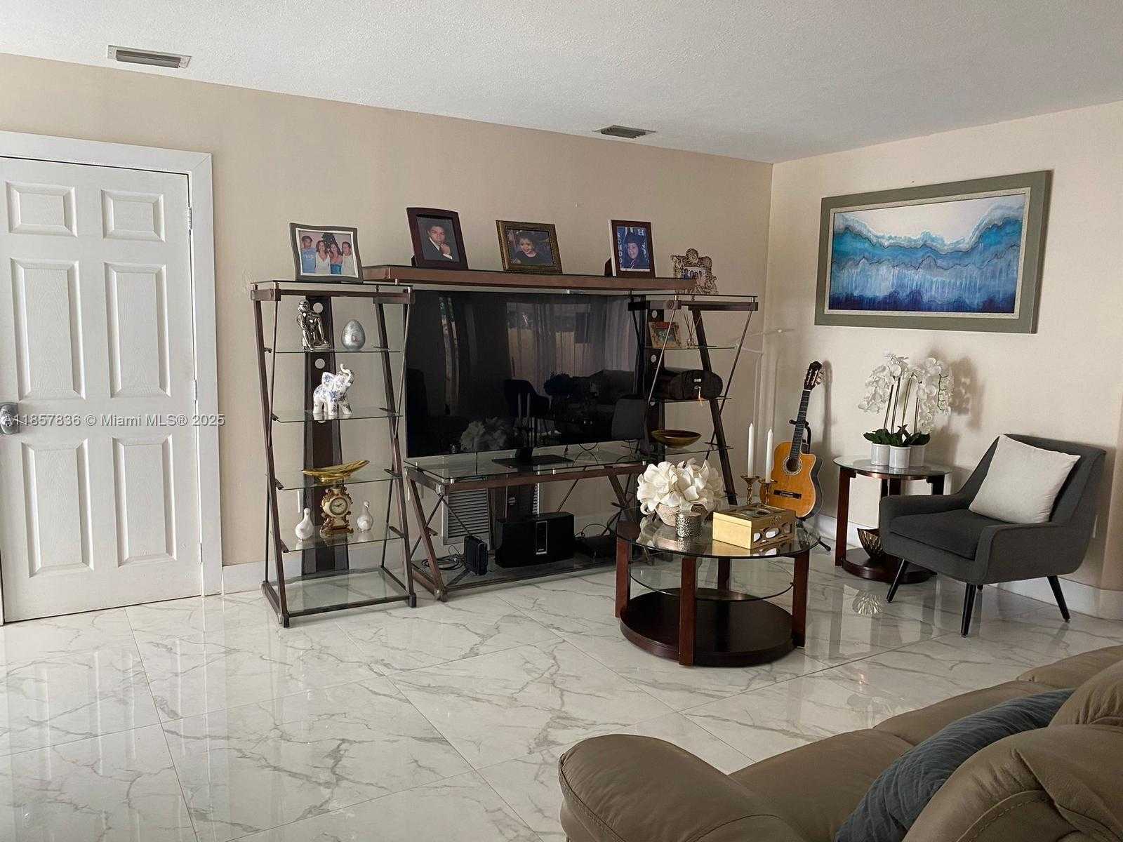 Small Image of 9051 SOUTH WEST 215TH TER, Cutler Bay Number 5