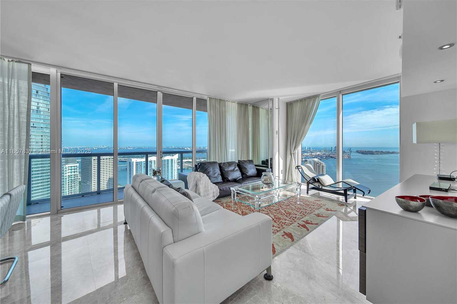 Small Image of 495 BRICKELL AVE #5302, Miami Number 10
