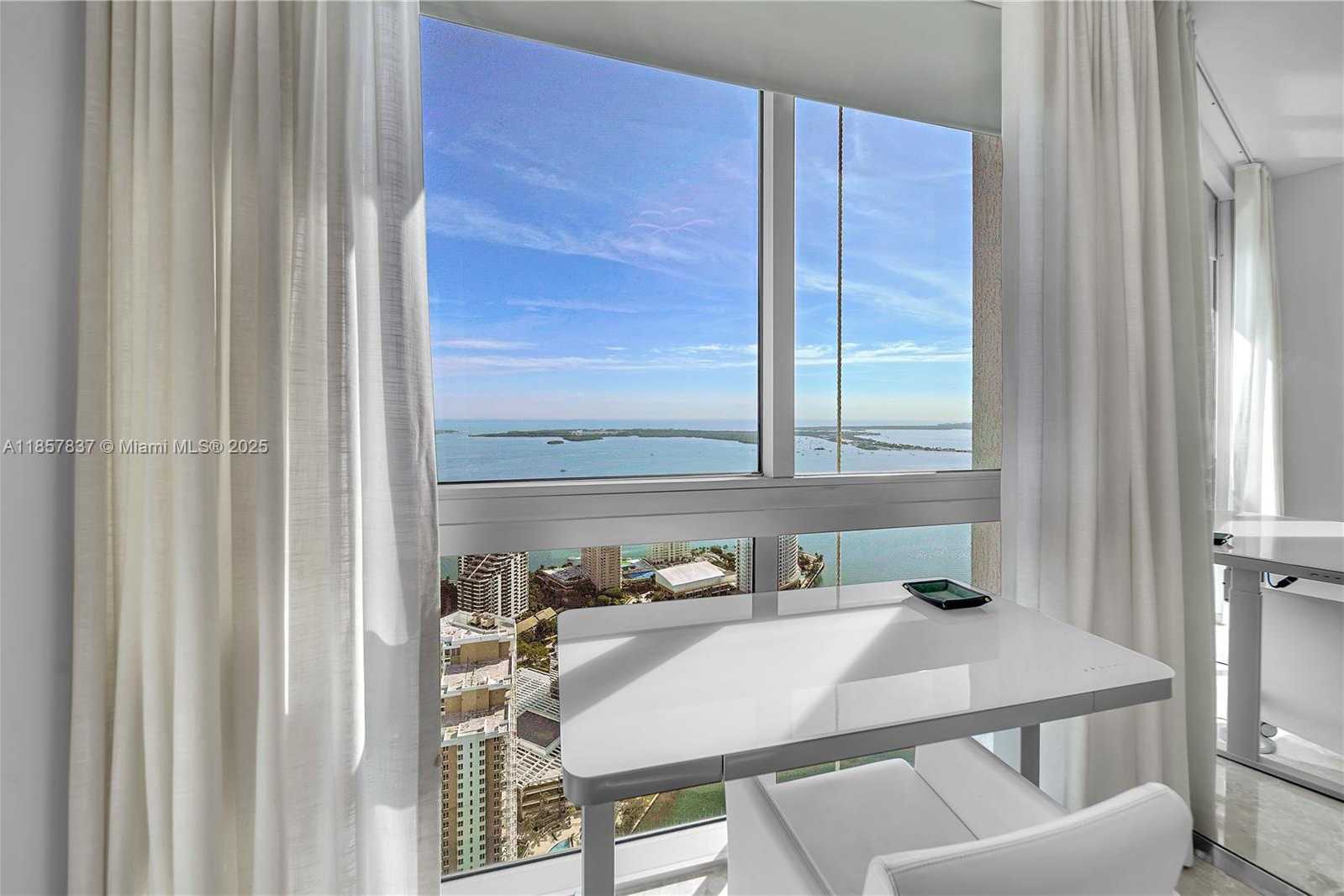 Small Image of 495 BRICKELL AVE #5302, Miami Number 15