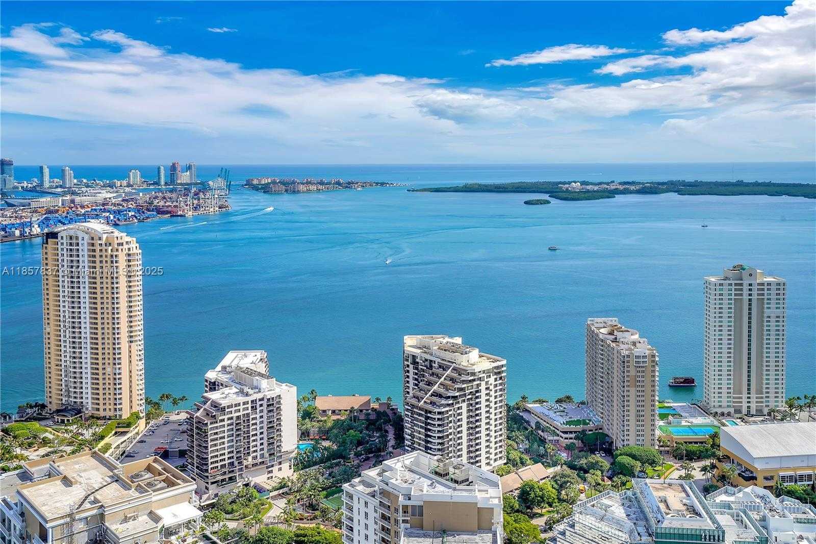 Small Image of 495 BRICKELL AVE #5302, Miami Number 3