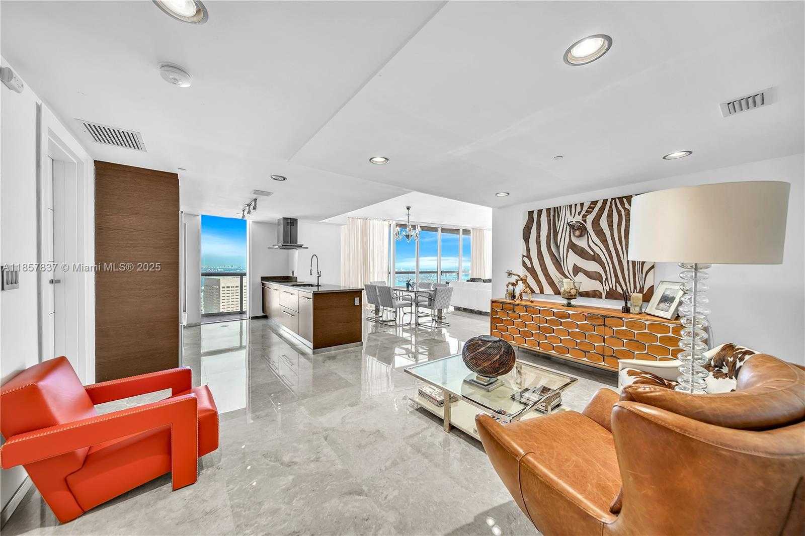 Small Image of 495 BRICKELL AVE #5302, Miami Number 4