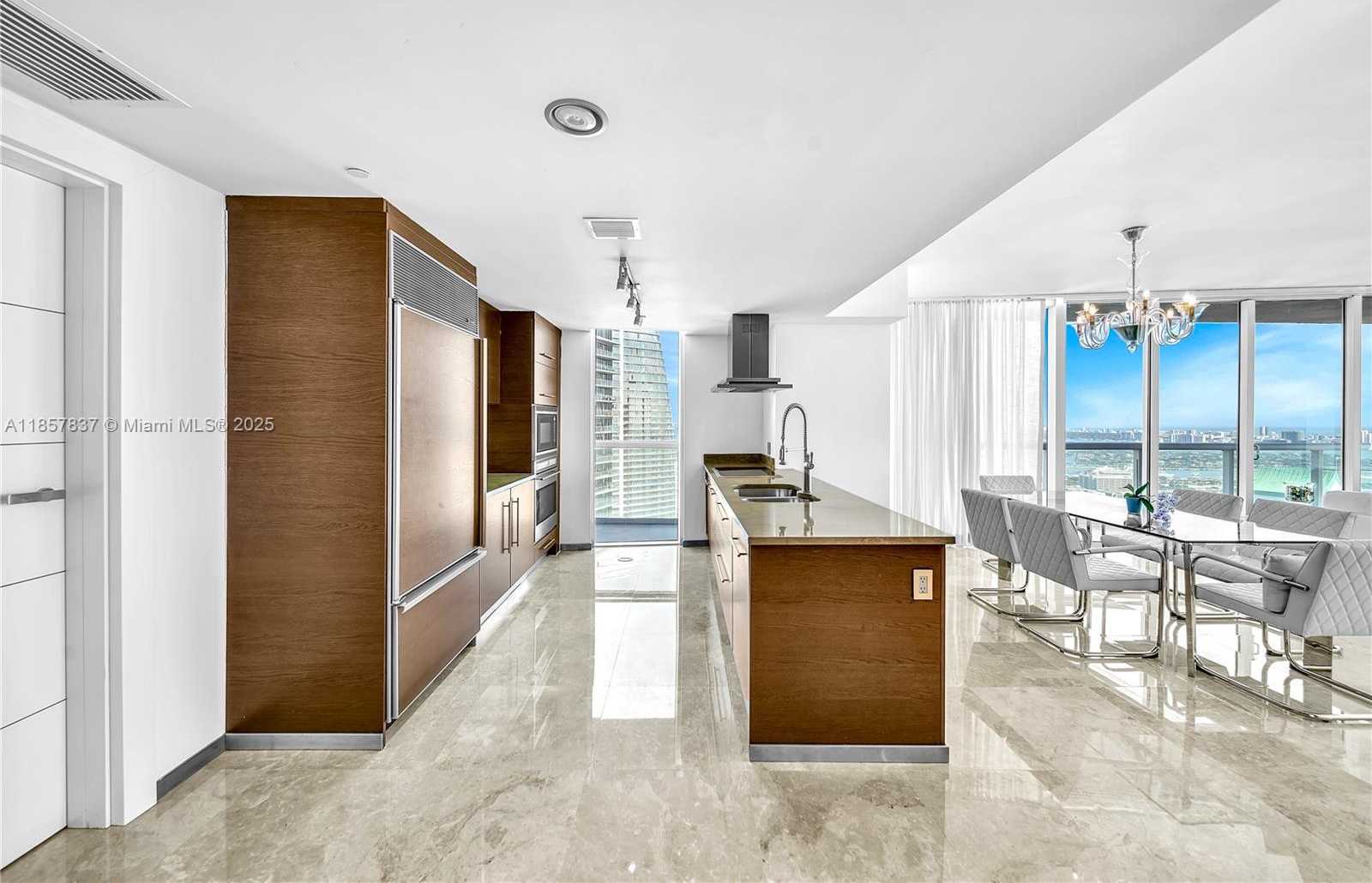 Small Image of 495 BRICKELL AVE #5302, Miami Number 5
