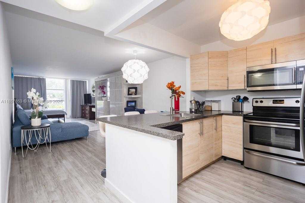 Small Image of 501 THREE ISLANDS BLVD #117, Hallandale Beach Number 22