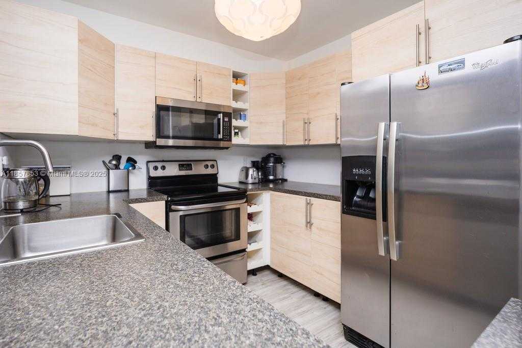 Small Image of 501 THREE ISLANDS BLVD #117, Hallandale Beach Number 24