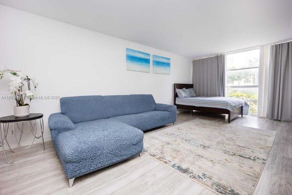 Small Image of 501 THREE ISLANDS BLVD #117, Hallandale Beach Number 4