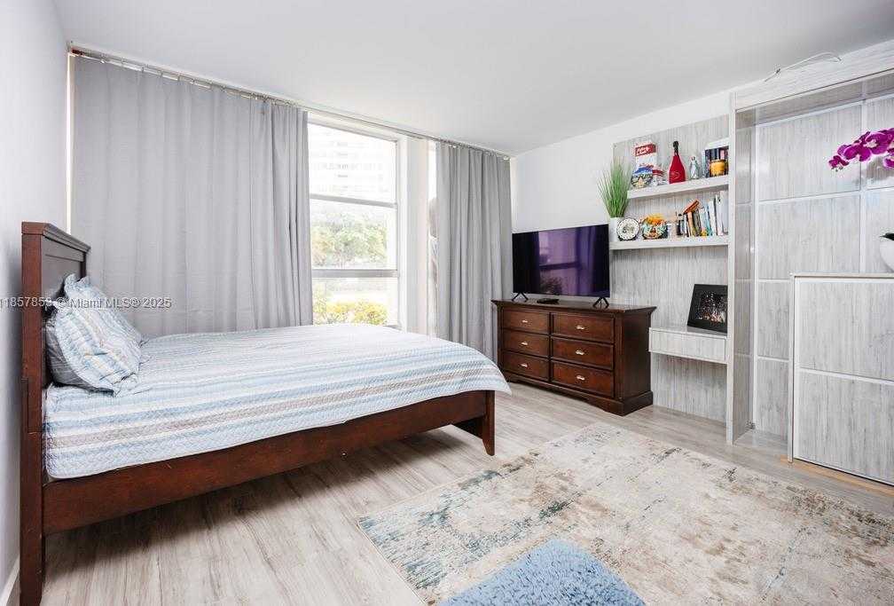Small Image of 501 THREE ISLANDS BLVD #117, Hallandale Beach Number 8