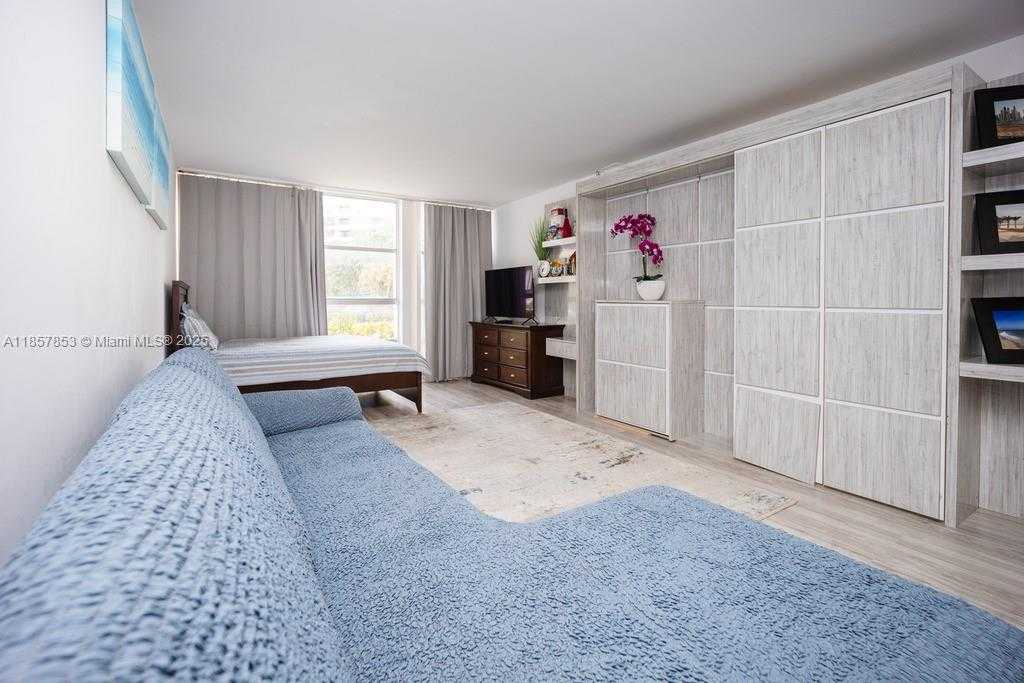 Small Image of 501 THREE ISLANDS BLVD #117, Hallandale Beach Number 9