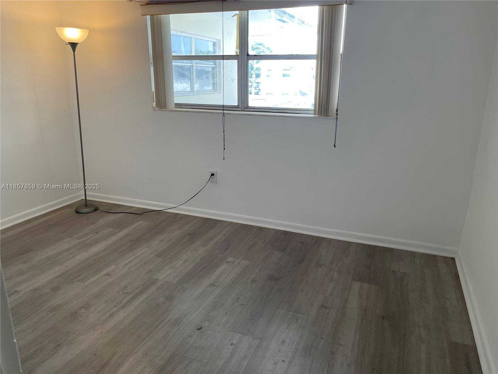 Small Image of 7328 SOUTH WEST 82ND ST #B212, Miami Number 5