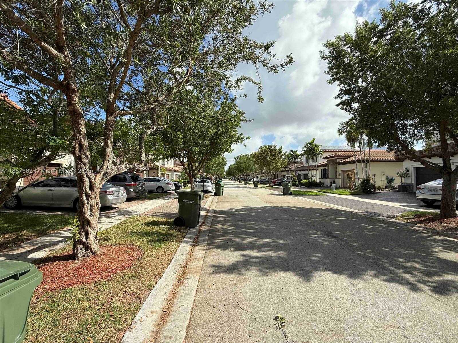Small Image of 698 SOUTH EAST 34TH TER, Homestead Number 4