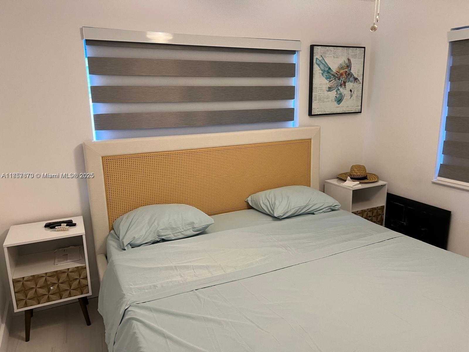 Imagen de Pequeño Objeto
