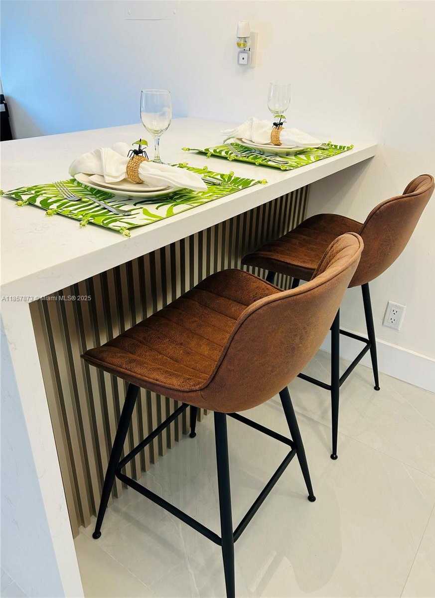 Small Image of 17021 NORTH BAY RD #427-4, Sunny Isles Beach Number 43