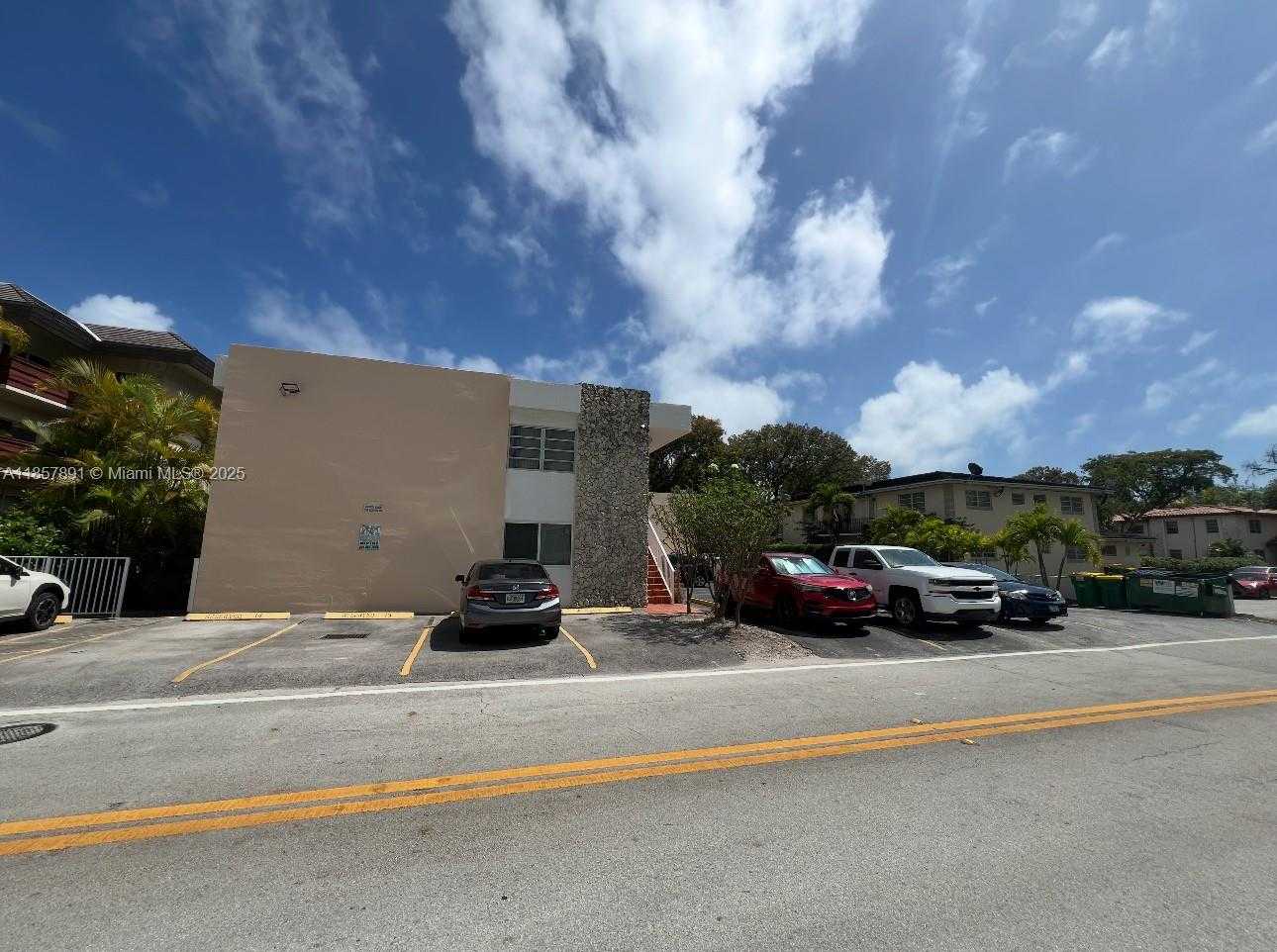 Small Image of 1235 MARIPOSA AVE #1, Coral Gables Number 14