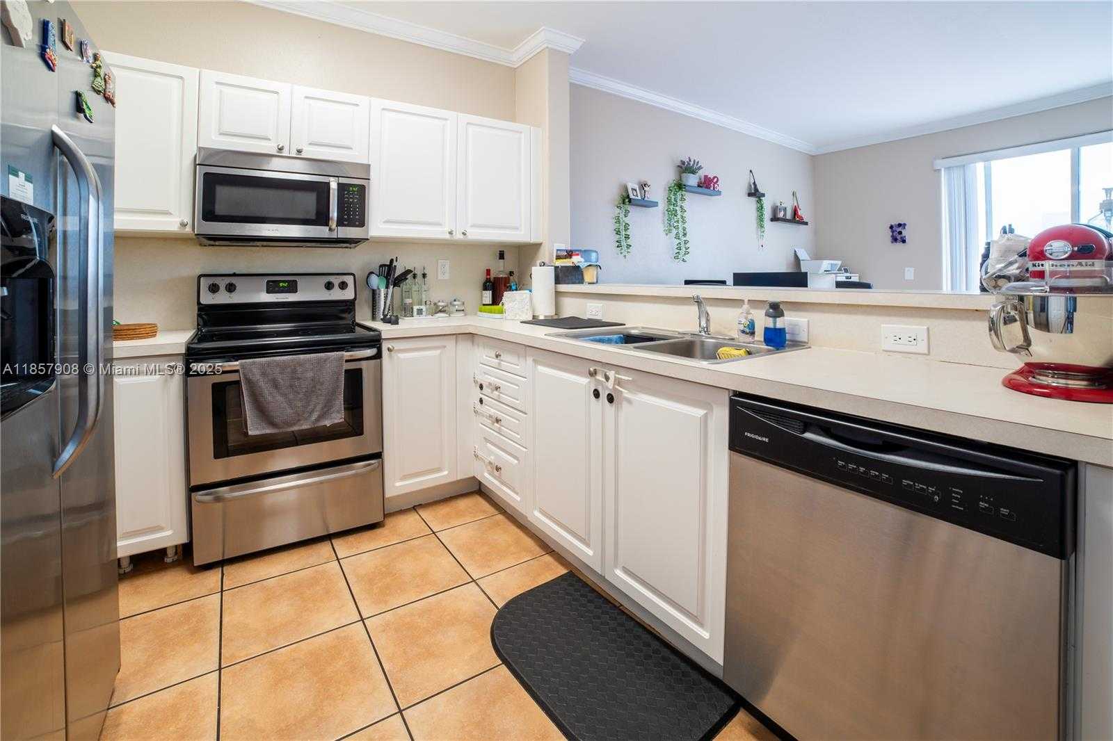 Small Image of 5580 NORTH WEST 107TH AVE #1204, Doral Number 10