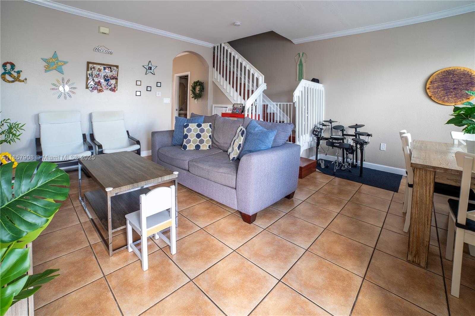 Small Image of 5580 NORTH WEST 107TH AVE #1204, Doral Number 4
