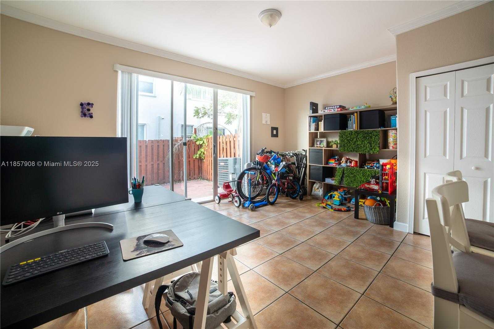 Small Image of 5580 NORTH WEST 107TH AVE #1204, Doral Number 6
