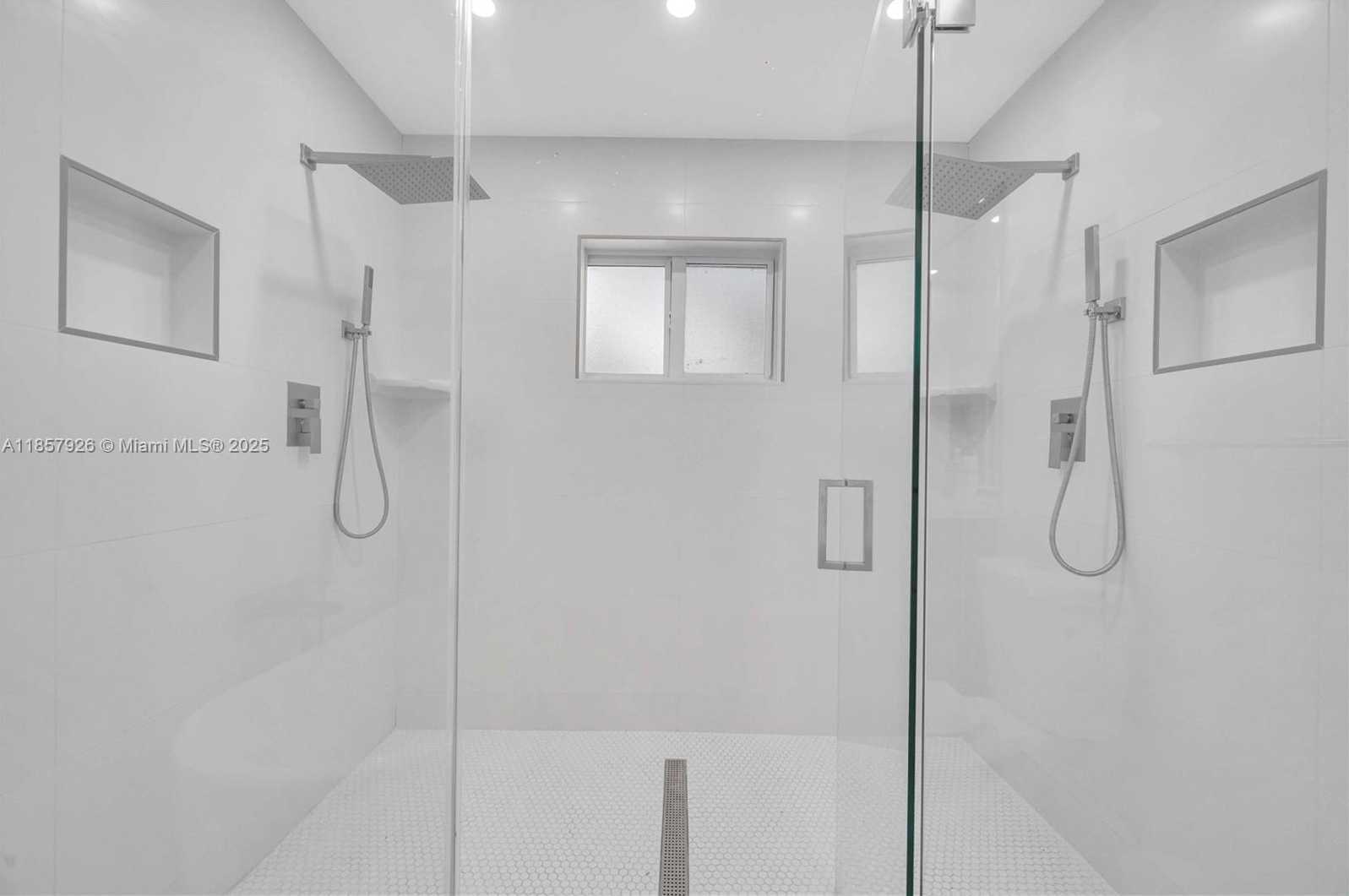 Small Image of 4901 WEST PARK RD, Hollywood Number 16