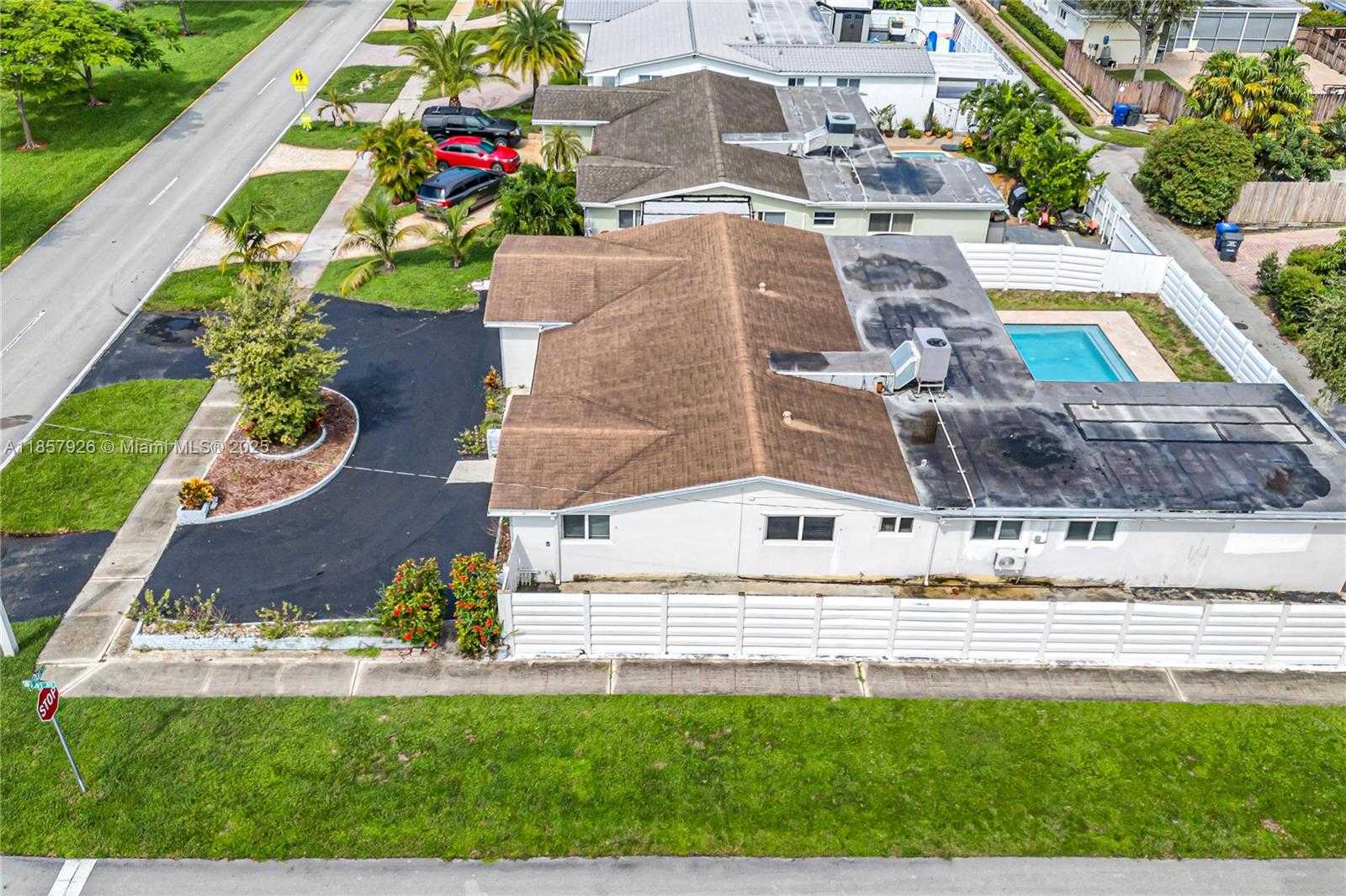 Small Image of 4901 WEST PARK RD, Hollywood Number 33