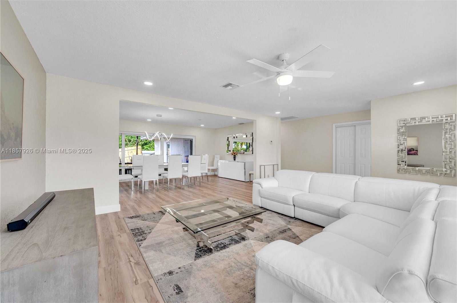 Small Image of 4901 WEST PARK RD, Hollywood Number 6