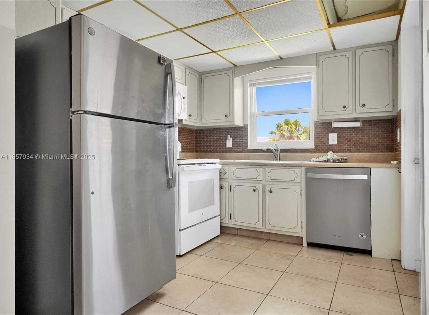 Small Image of 5300 WASHINGTON ST #I205, Hollywood Number 5