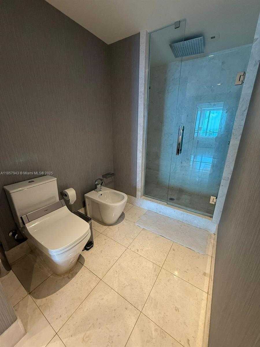 Imagen de Pequeño Objeto