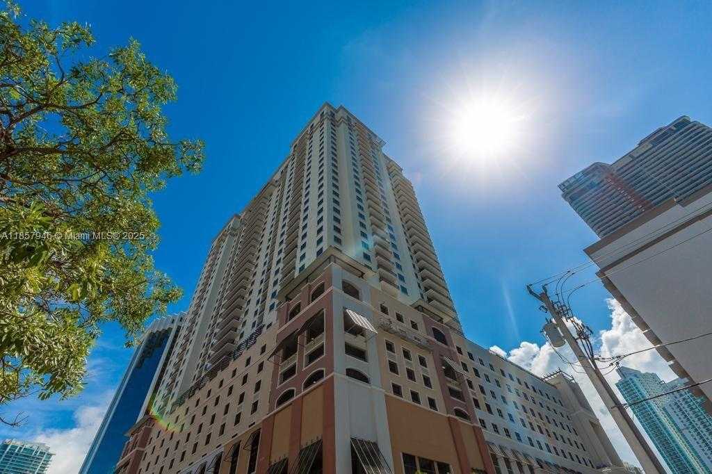 Small Image of 999 SOUTH WEST 1ST AVE #2307, Miami Number 3
