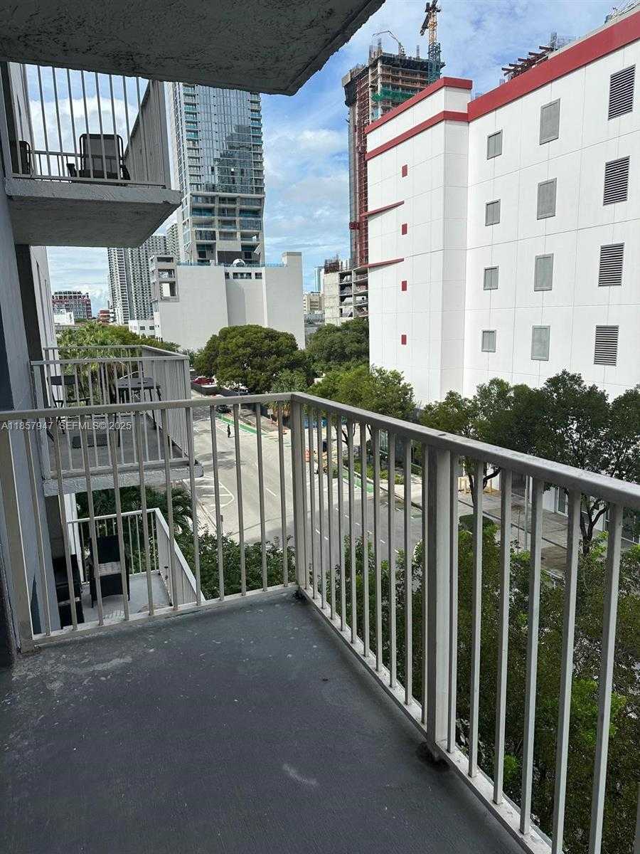 Small Image of 800 NORTH MIAMI AVE #E-606, Miami Number 24